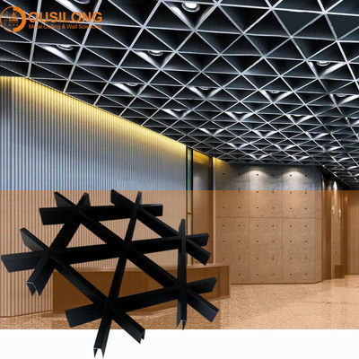 Teto triangular da grade do metal da galeria que constrói materiais de alumínio do teto da parede/de alumínio decorativos do perfil