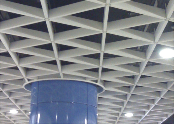 Teto triangular da grade do metal da galeria que constrói materiais de alumínio do teto da parede/de alumínio decorativos do perfil