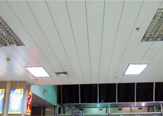 Do teto de alumínio decorativo da tira da borda teto Windproof chanfrado planície para a estação