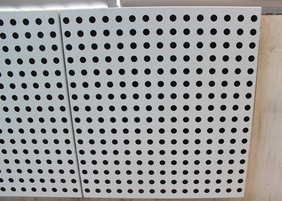 Painéis de parede de alumínio perfurados de grande resistência com revestimento protetor de Accoustical