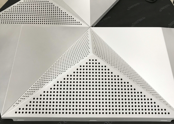 Sistema de alumínio arquitetónico dos painéis de parede do relevo de Bas para o revestimento à prova de som